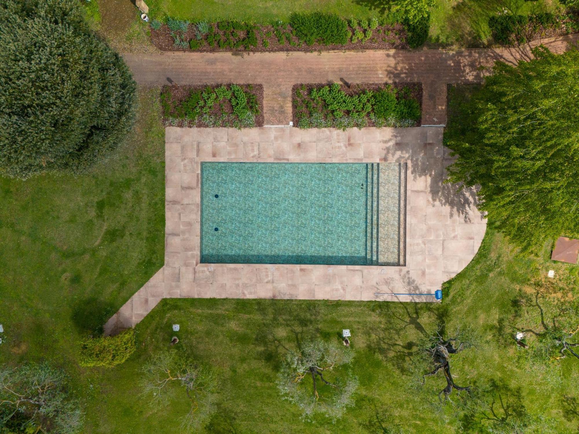 Equo Suites Petrignano Del Lago Exterior photo